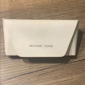 Étuis à lunette MK